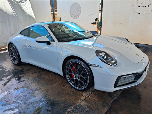 911 CARRERA 2021