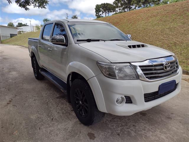 HILUX CD4X4 SRV 2014